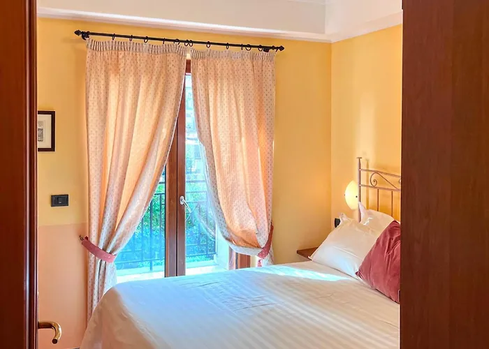 Base Near Marco Simone Golf Course Vakantiehuis Rome