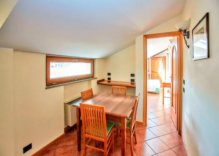 Base Near Marco Simone Golf Course Vakantiehuis
