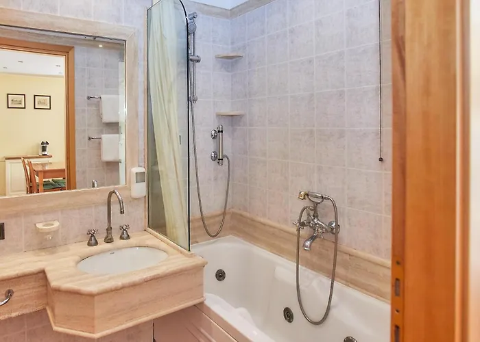 Base Near Marco Simone Golf Course * Rome