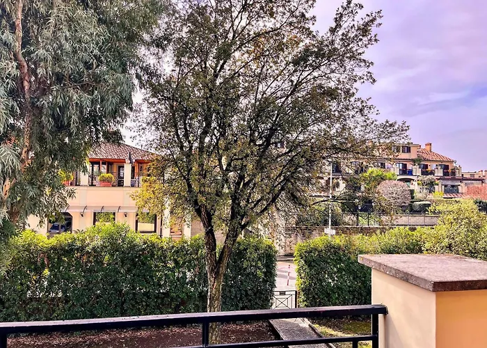 Vakantiehuis Base Near Marco Simone Golf Course Rome