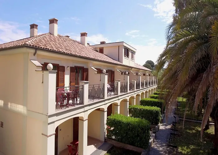 Vakantiehuis Base Near Marco Simone Golf Course Rome